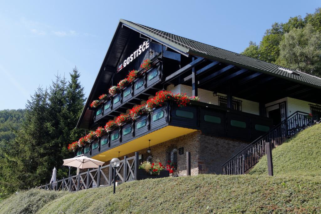 Pod Orehi Guest House Loče pri Poljčanah Exterior foto