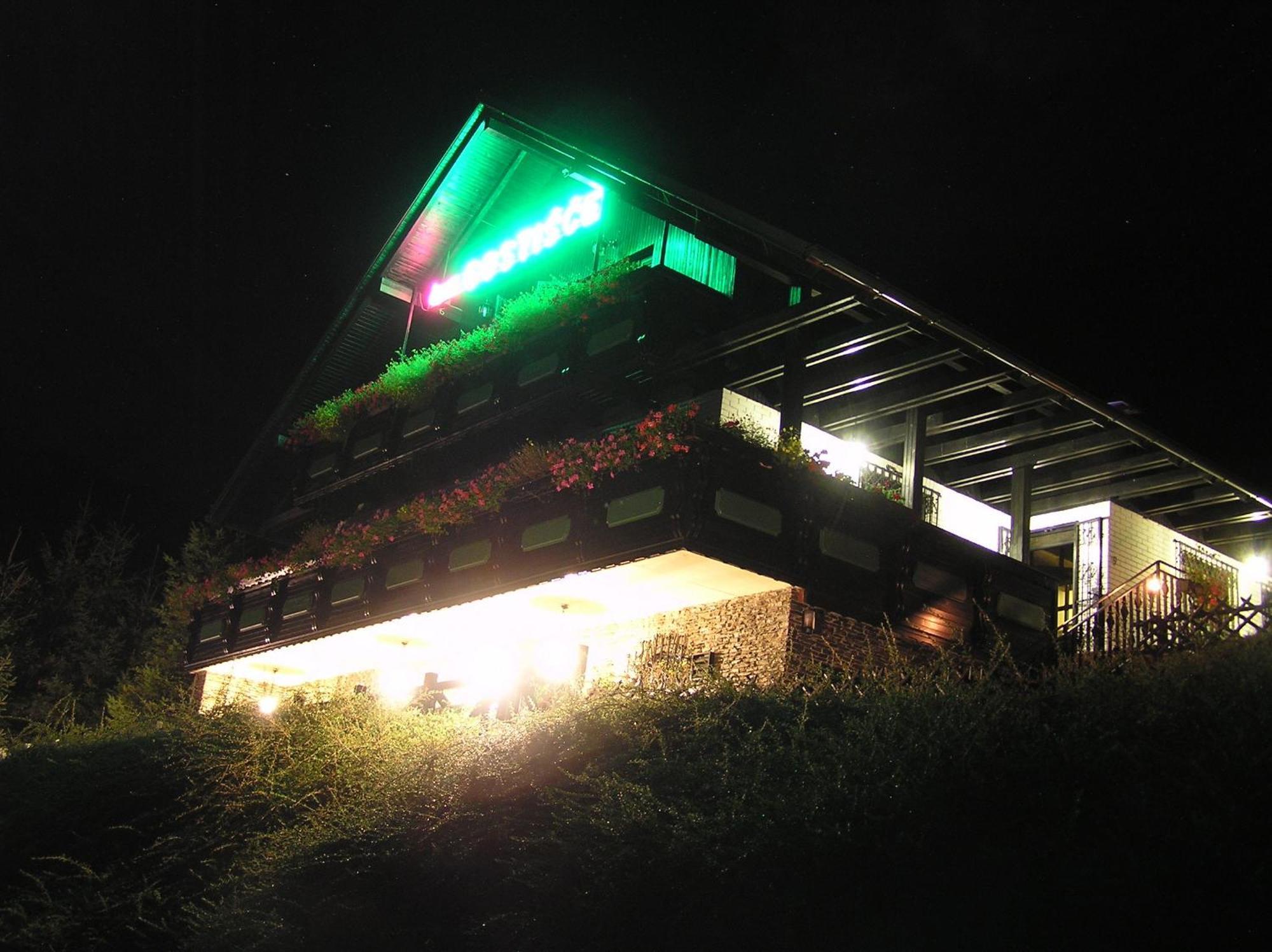 Pod Orehi Guest House Loče pri Poljčanah Exterior foto